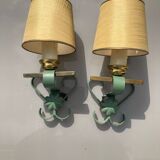 2 appliques en fer peint et abat jour en toile
