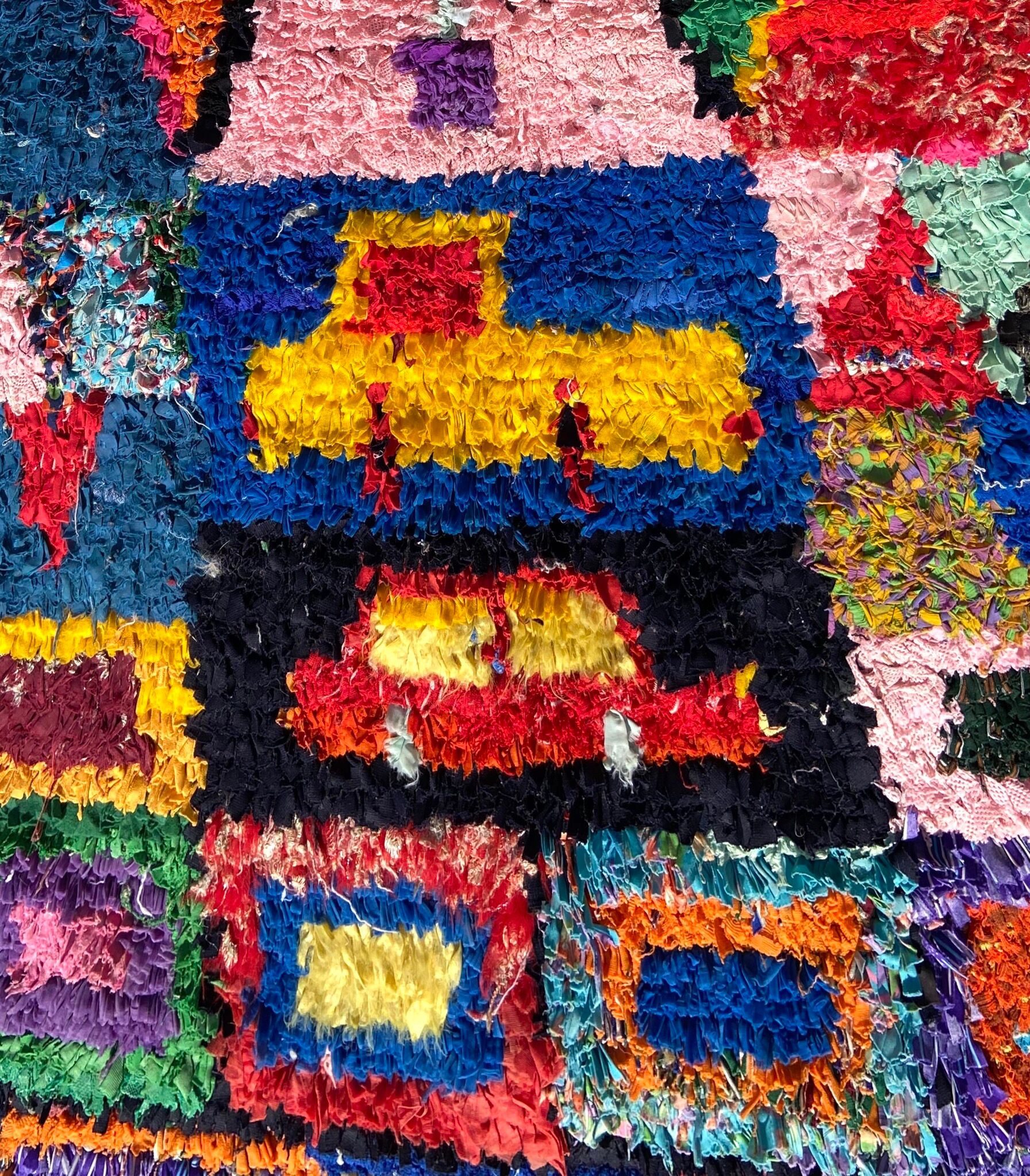 Handmade Moroccan boucherouite carpet 125x210 cm