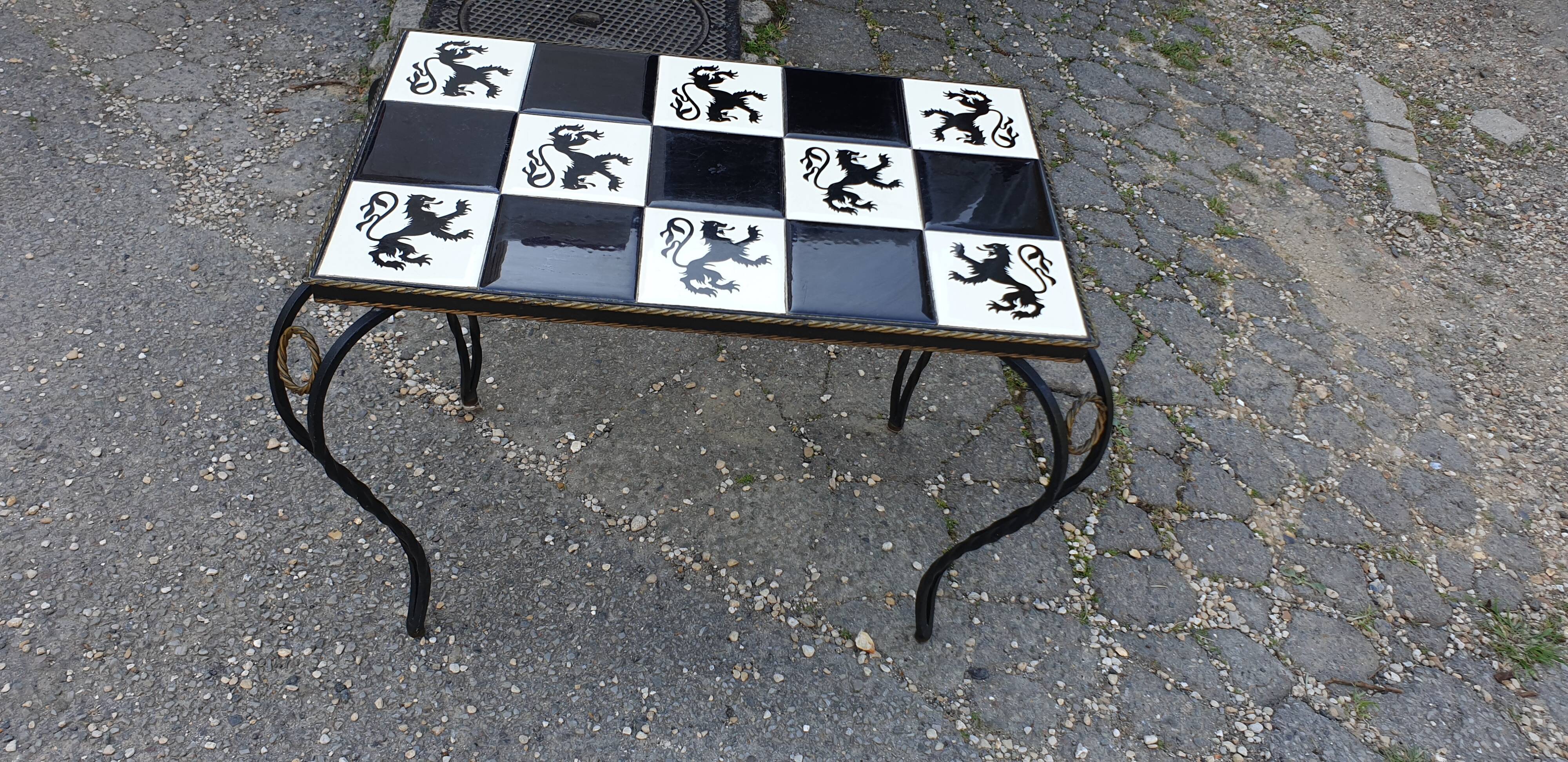 Table basse céramique émaillé  et fer forgé