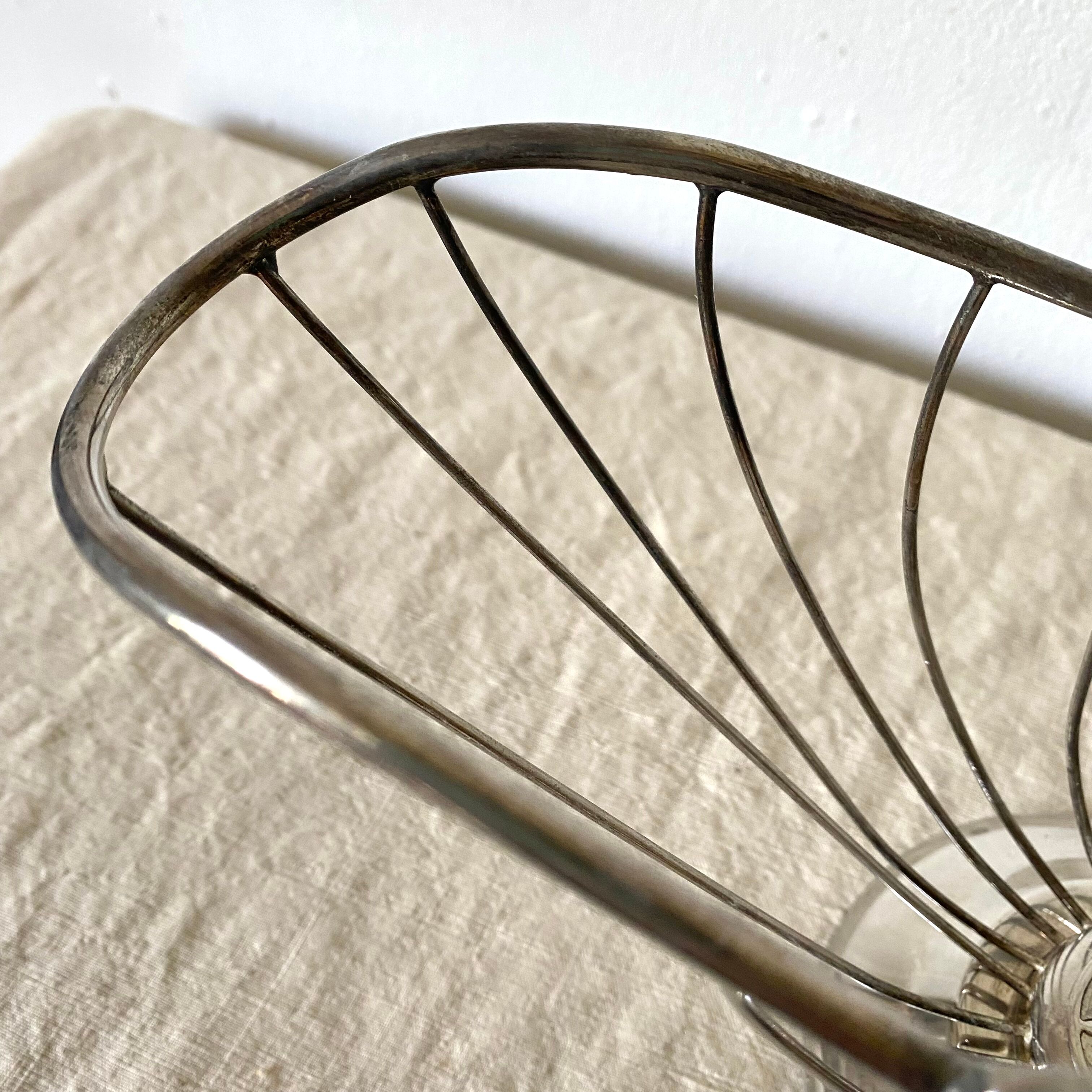 Silver metal bottle holder