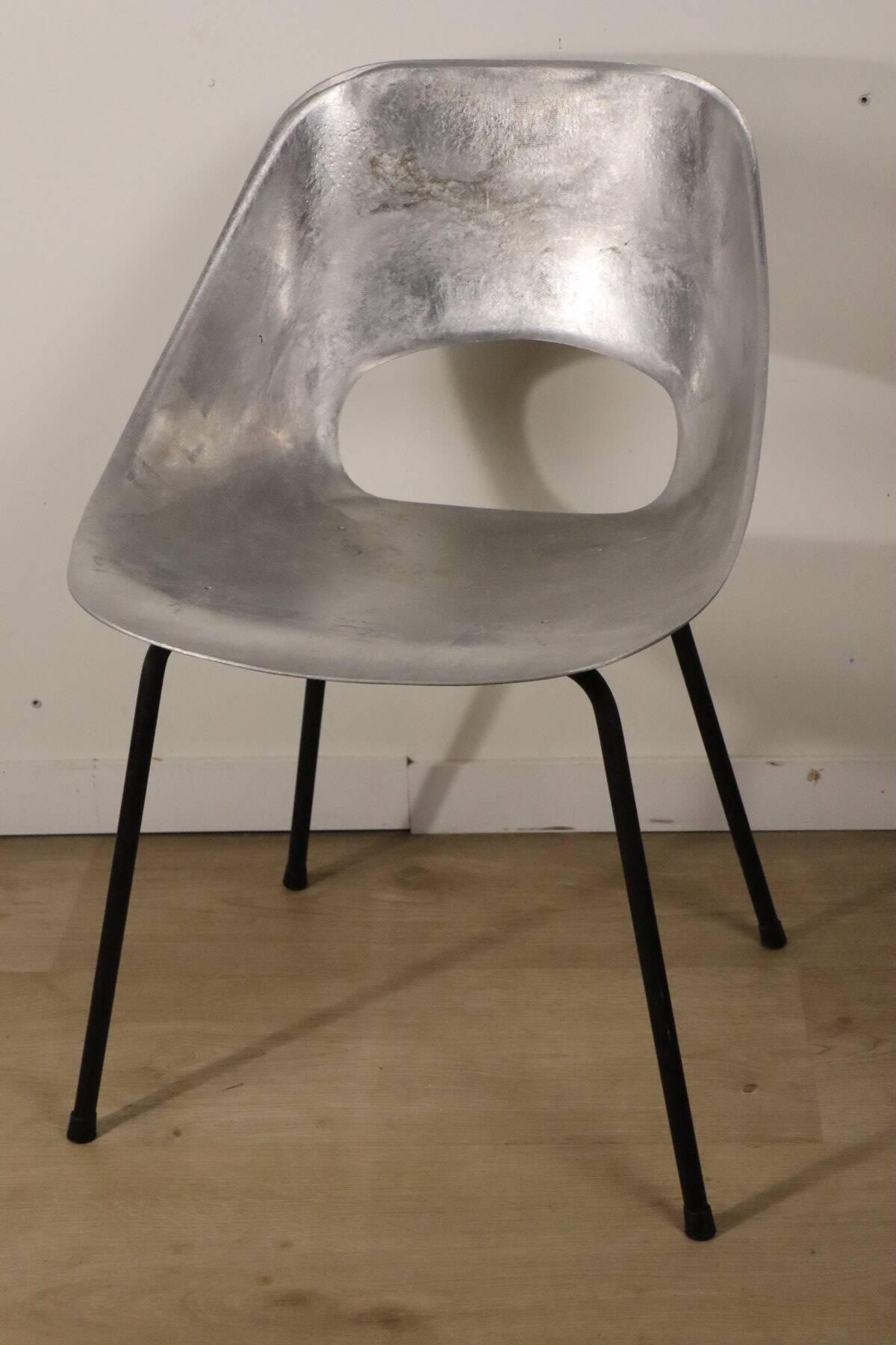 Aluminium chair, "Tulip" model, by Pierre Guariche, Steiner edition, 1960