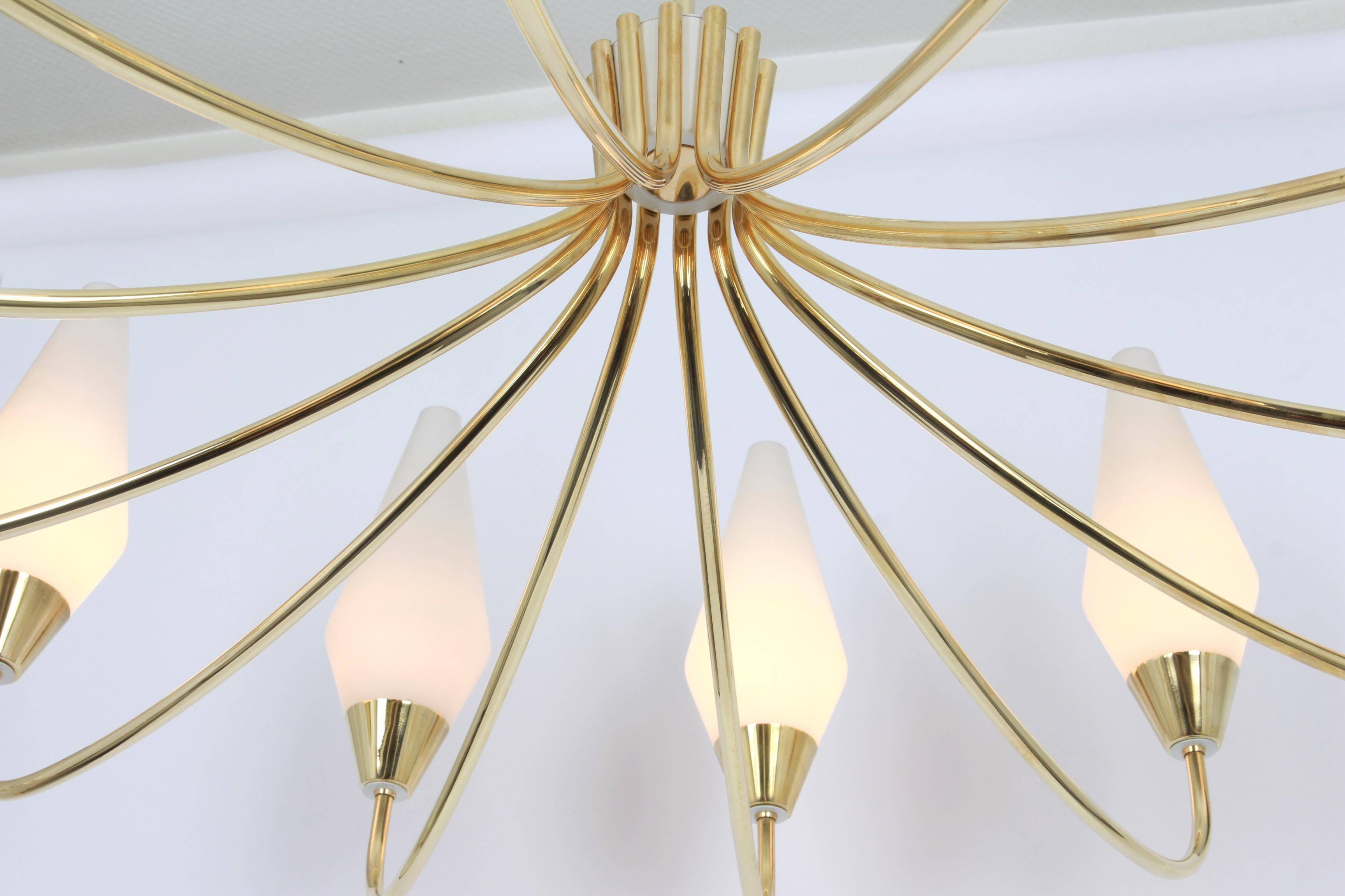 Classic glass chandelier, in the Stilnovo style, 1950s.