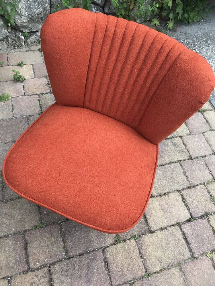 Set of 2 purple cocktail chairs in solid beech, Mid-Century style from the 1960s.