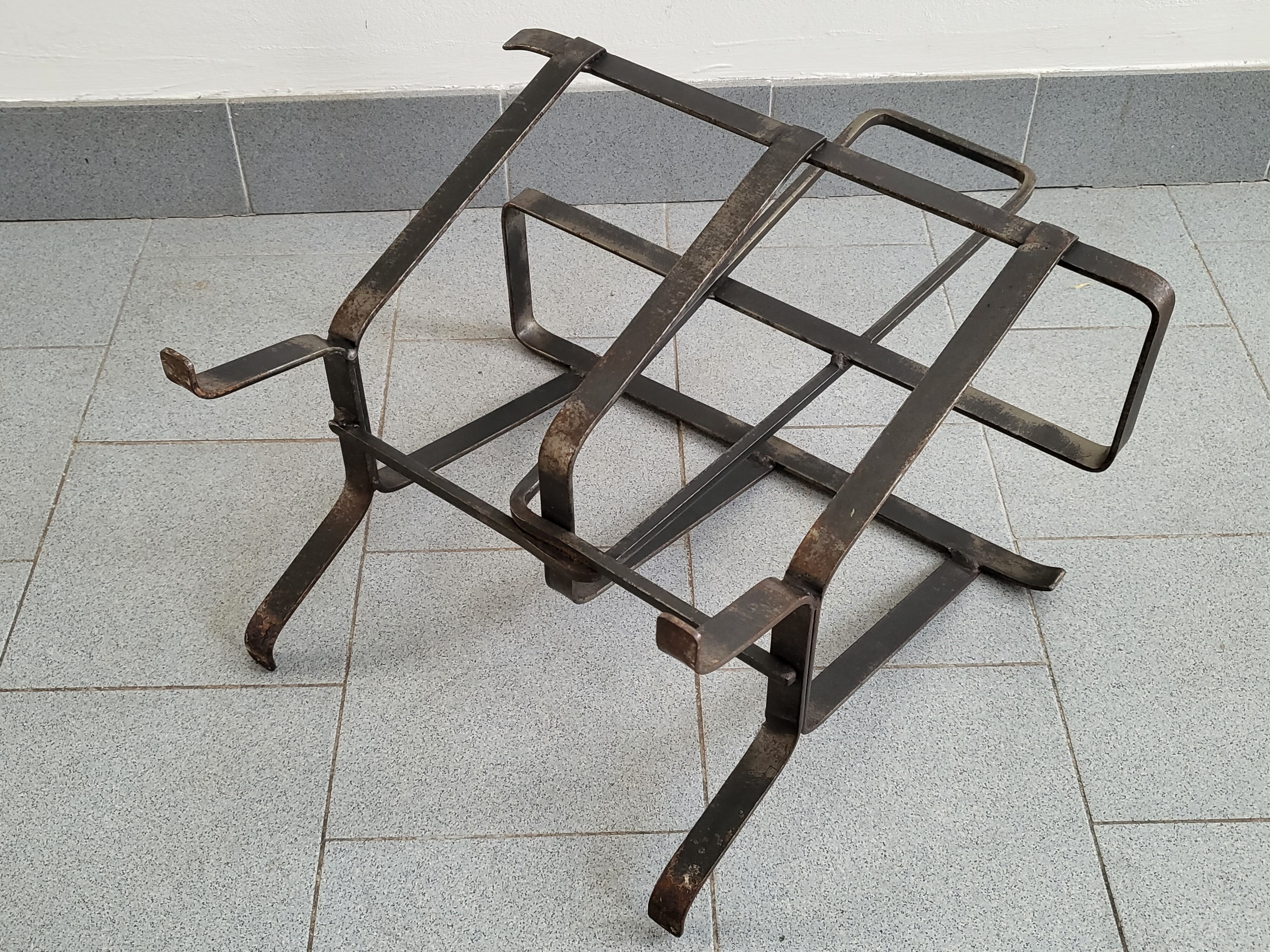 Vintage magazine holder 1950