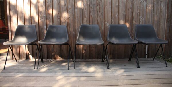5 chaises en plastique gris-bleu par Robin Day pour Hille
