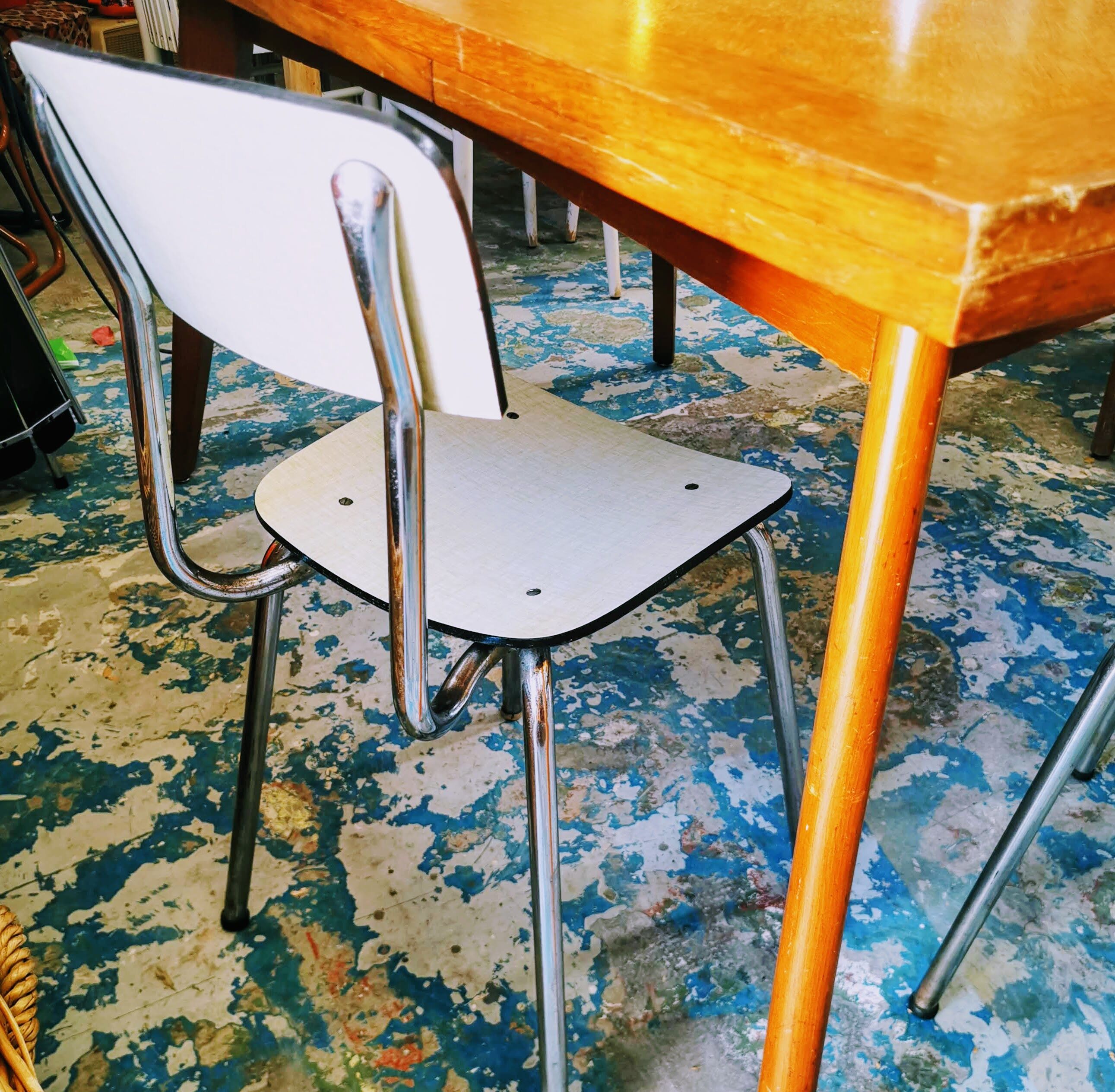 Set of 4 chairs in formica
