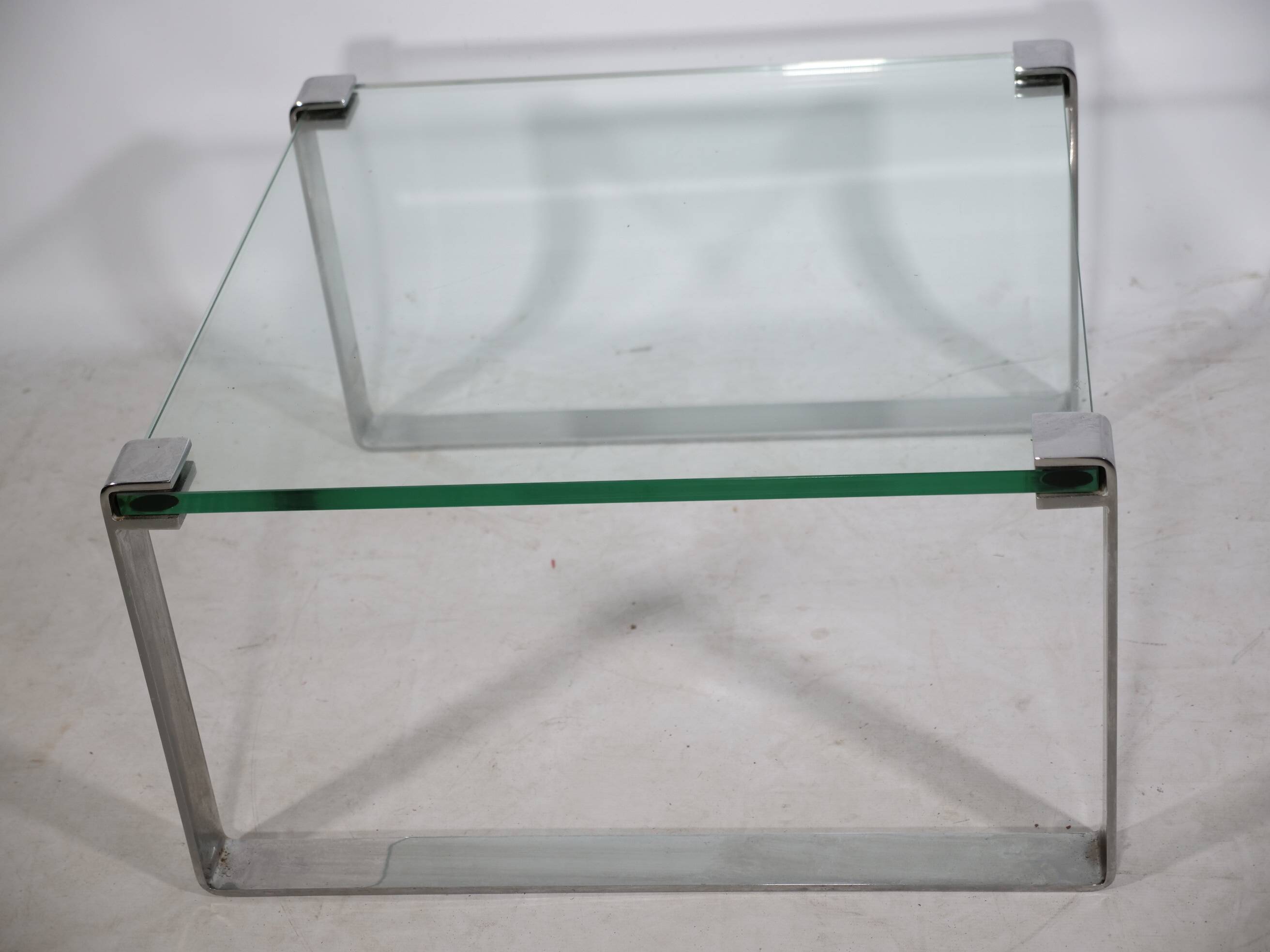 Table basse étroite en verre chromé Draenert 1022 années 1970