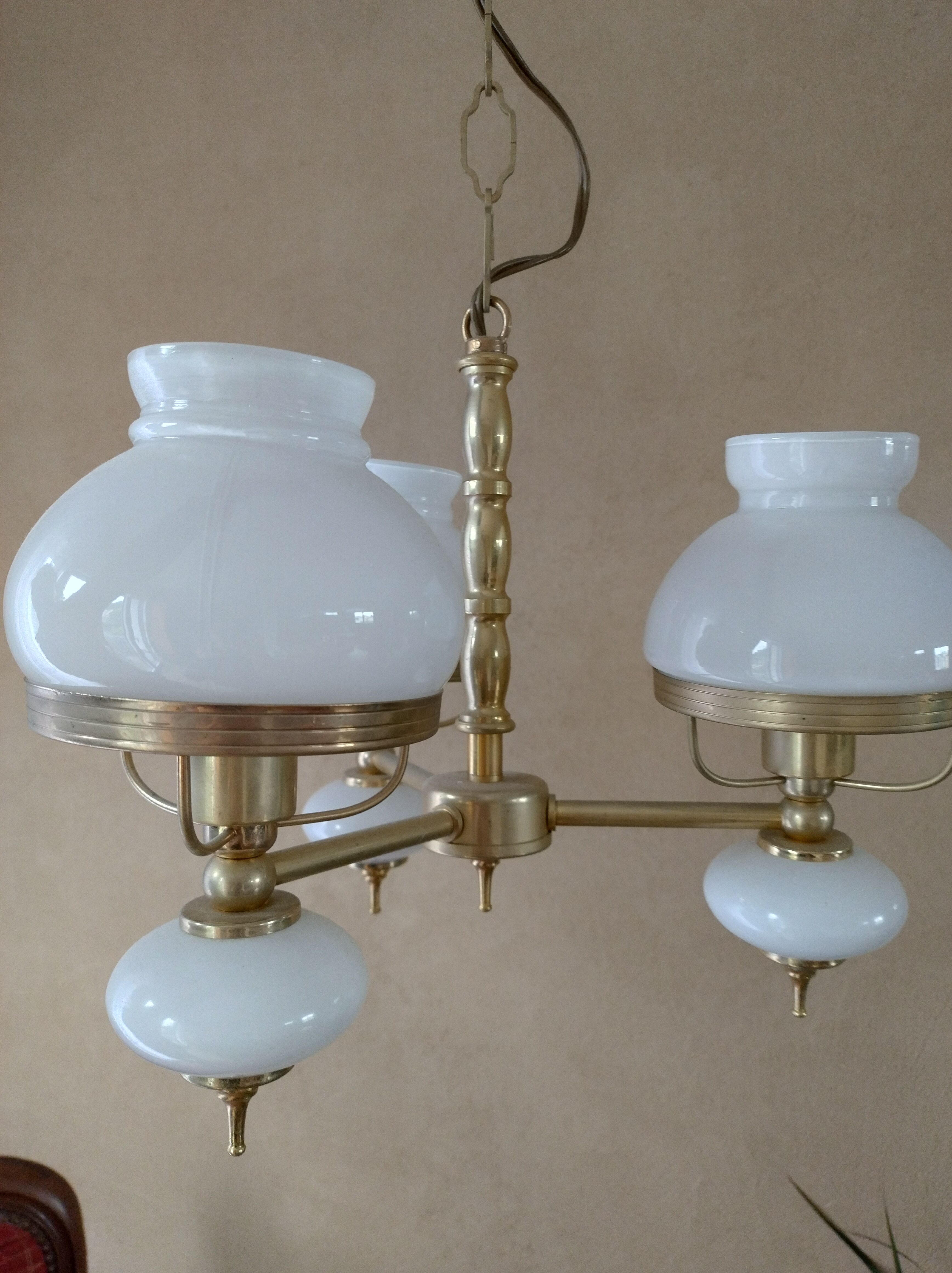 Suspension with 3 brass/opaline lights and its wall light.