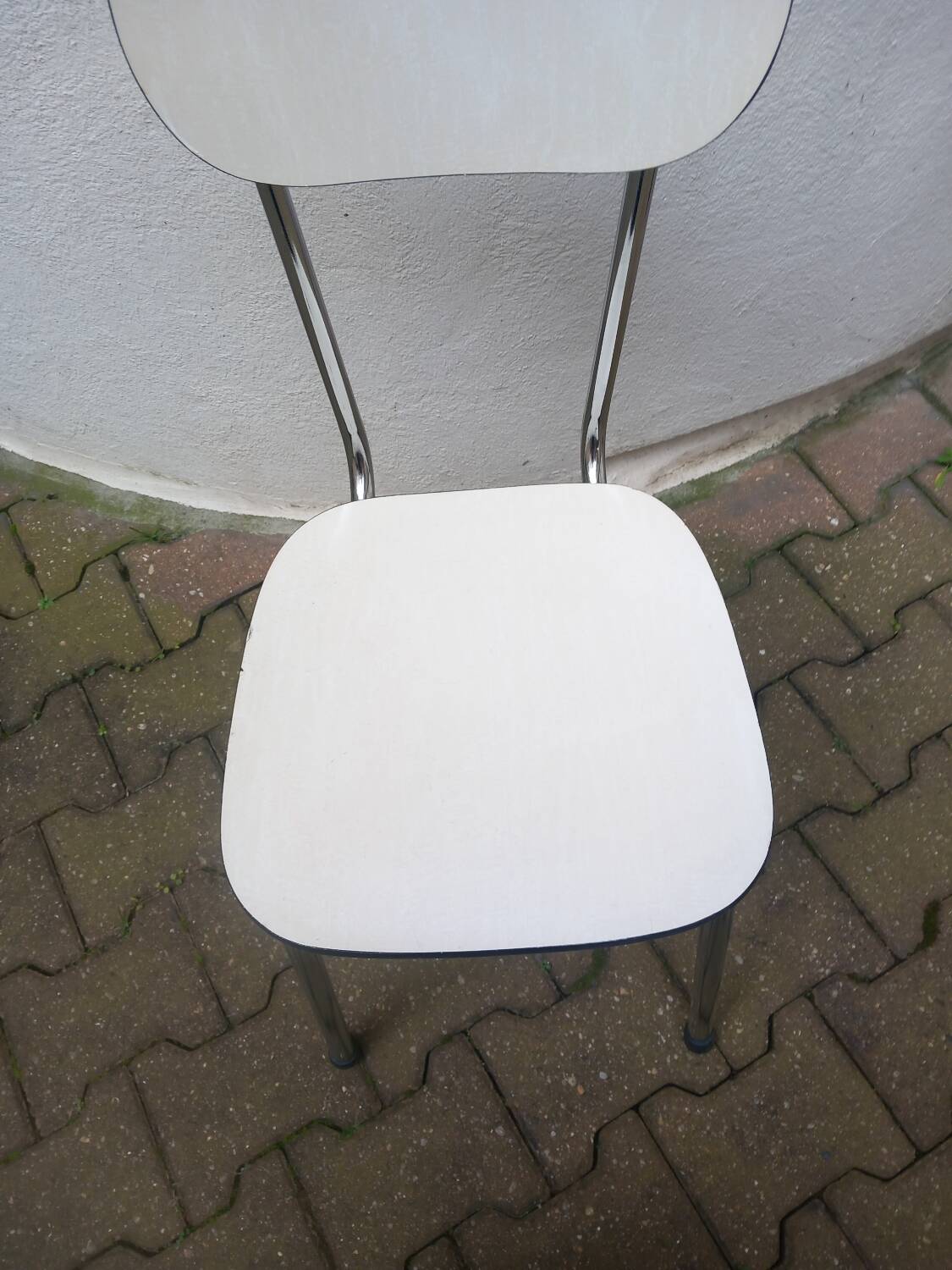 Chaise en formica