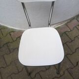 Chaise en formica