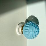 Applique globe vintage art déco en opaline bleue