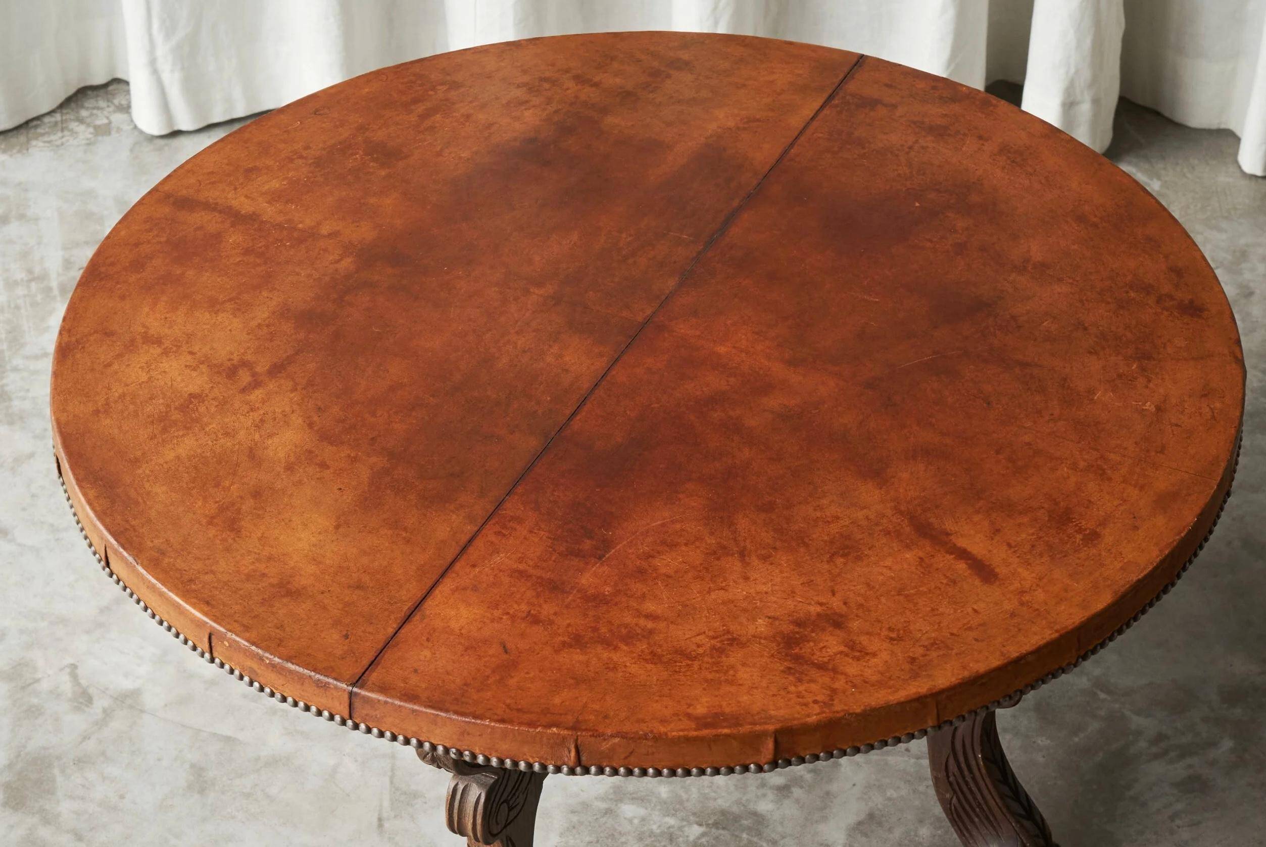 Table basse mid-century bois massif cuir