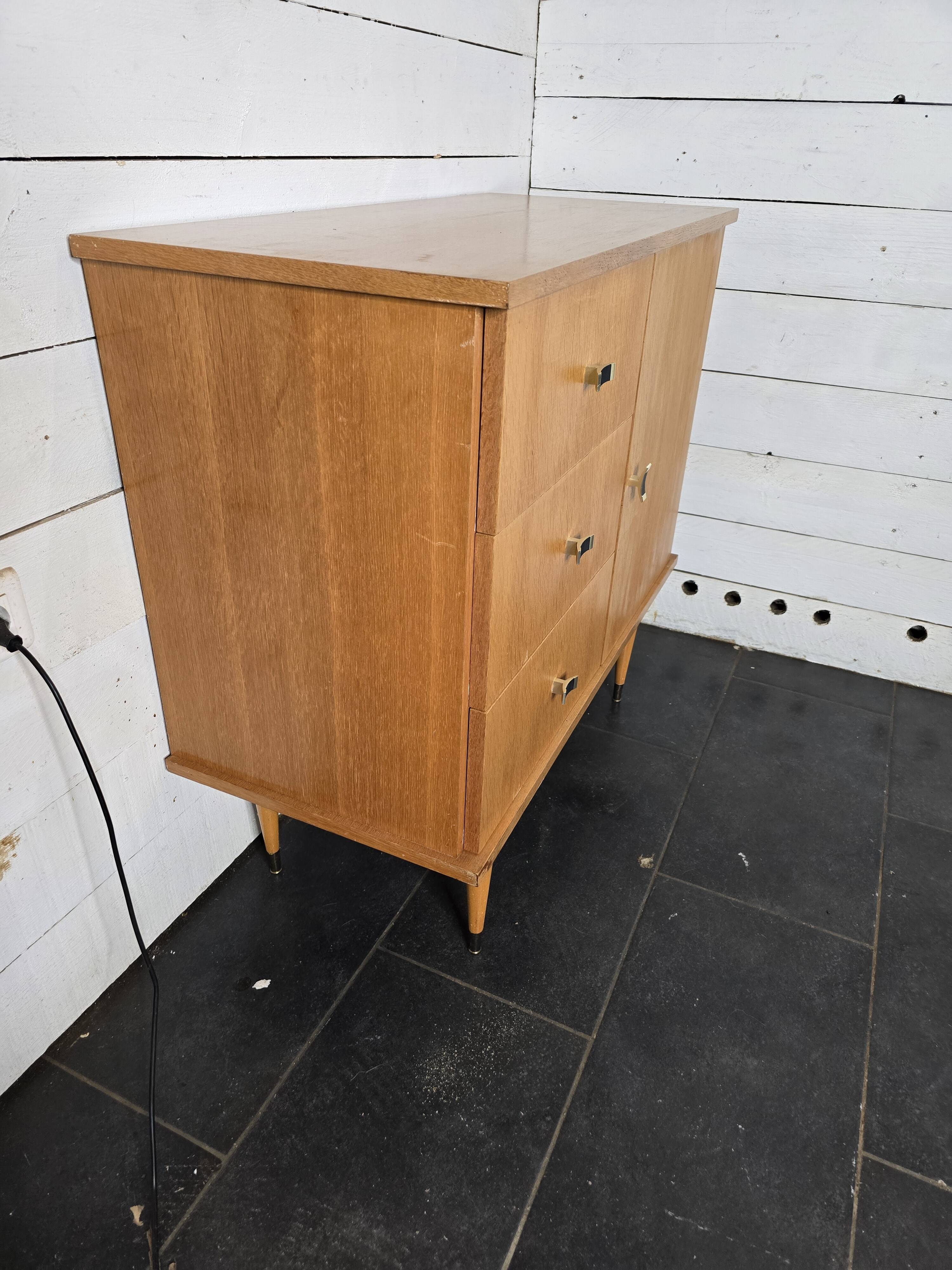 Commode en chêne, années 60