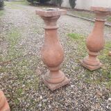 Vingt balustres en terre cuite de Castelnaudary