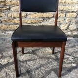 Chaise en bois et skaï