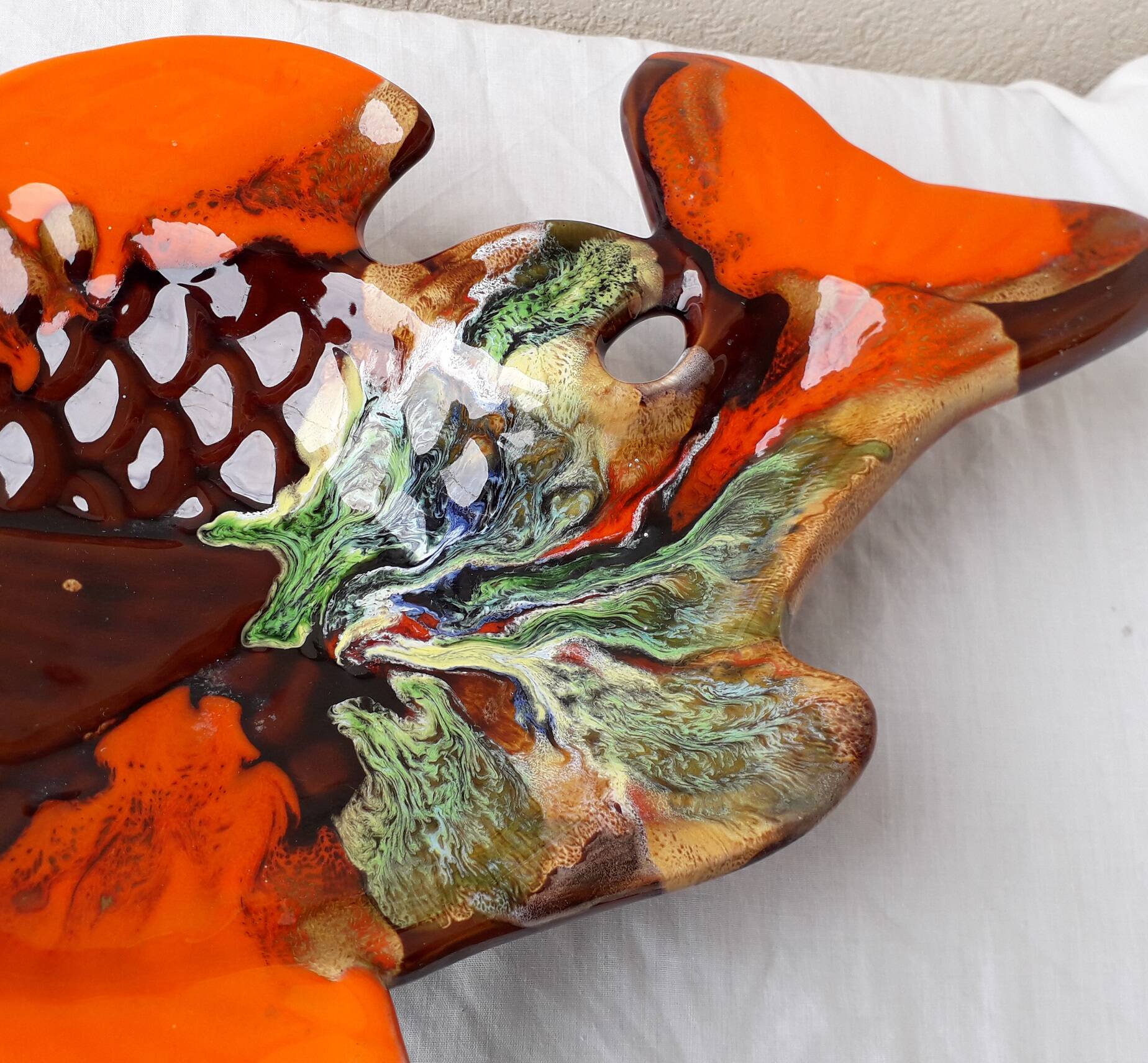 Plat poisson céramique