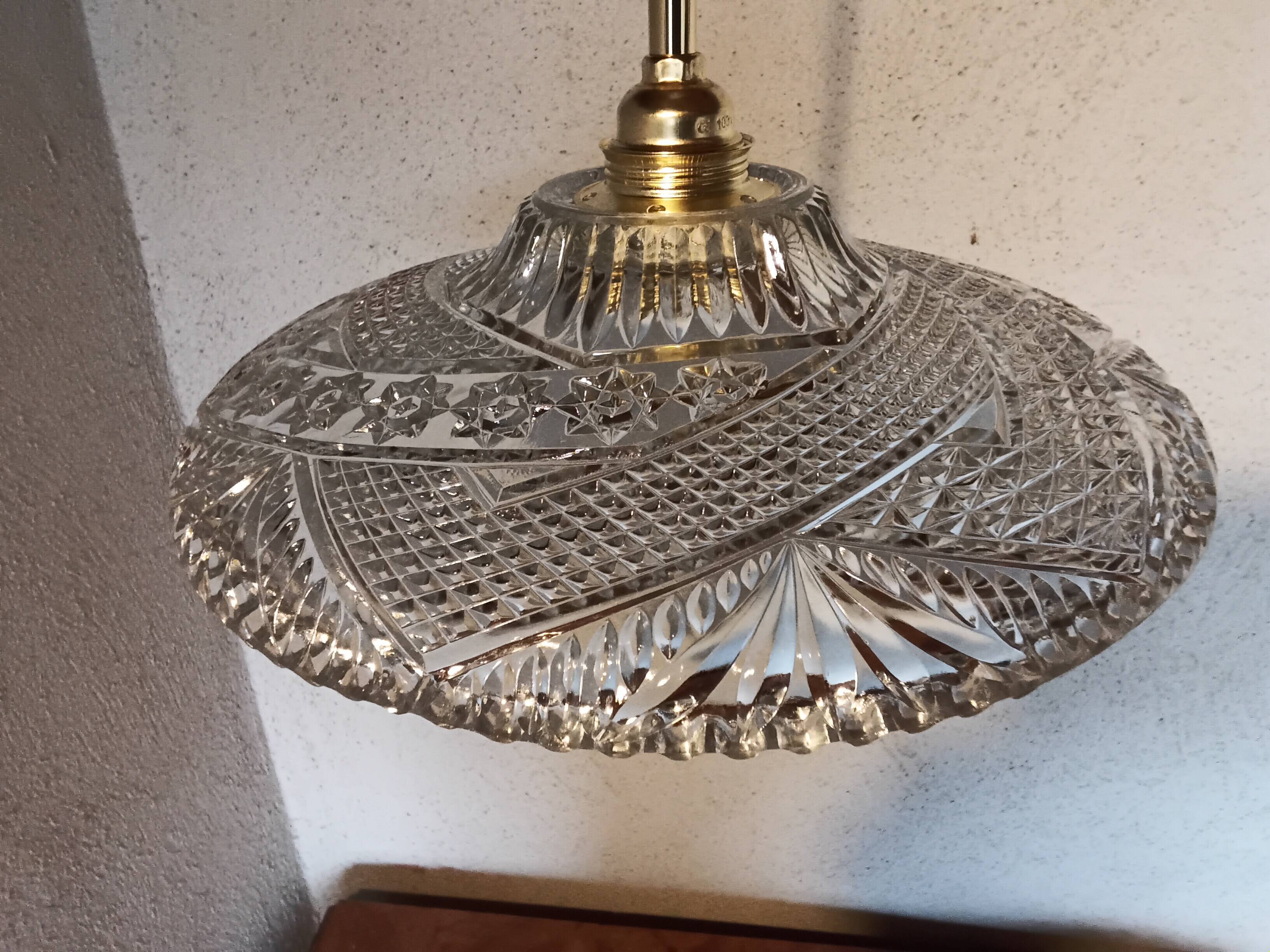 Suspension vintage en verre ciselé