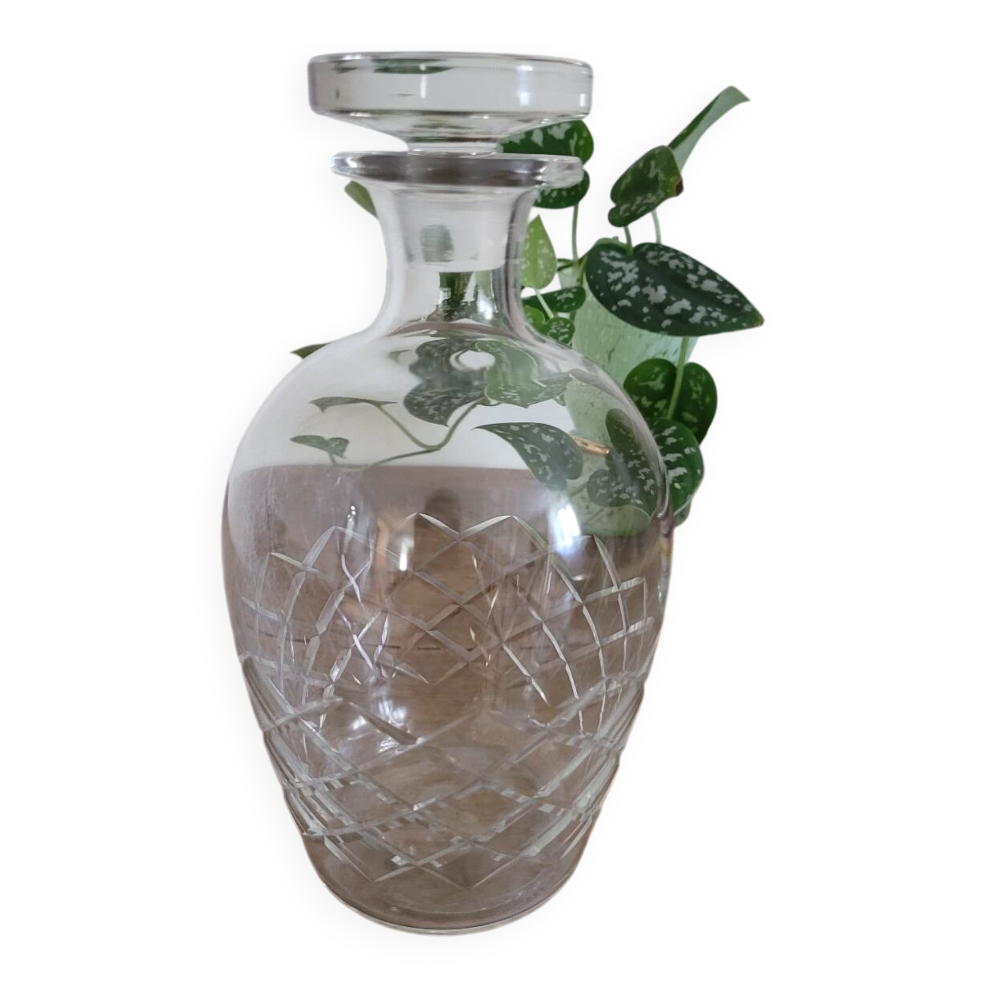 Carafe No. 2 in chiseled crystal