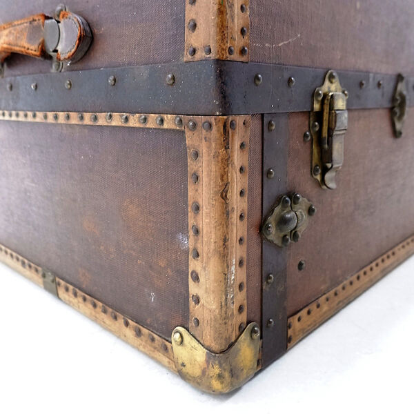 Malle armoire ancienne ''Malle de voyage'', vers 1930