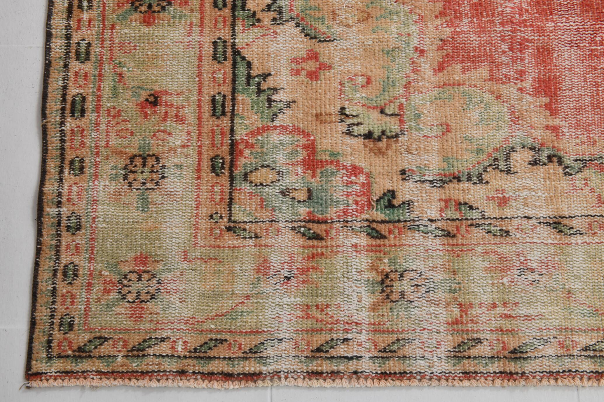 Red & cream oriental turkish vintage rug