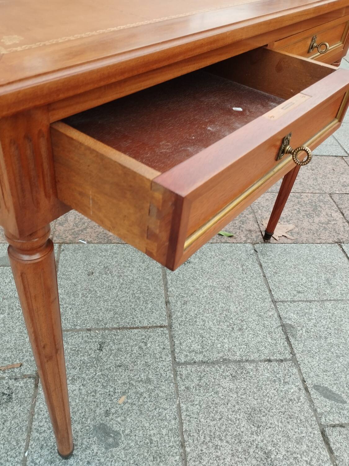 Antique flat desk in Louis XVI style