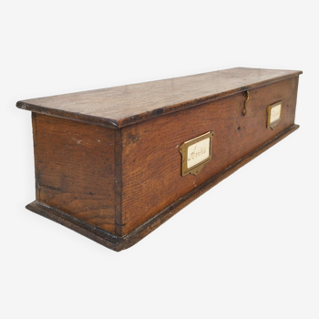 Varnished wooden box Hotel vintage storage