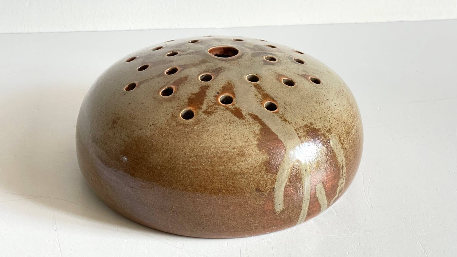 Vintage ceramic flower vase