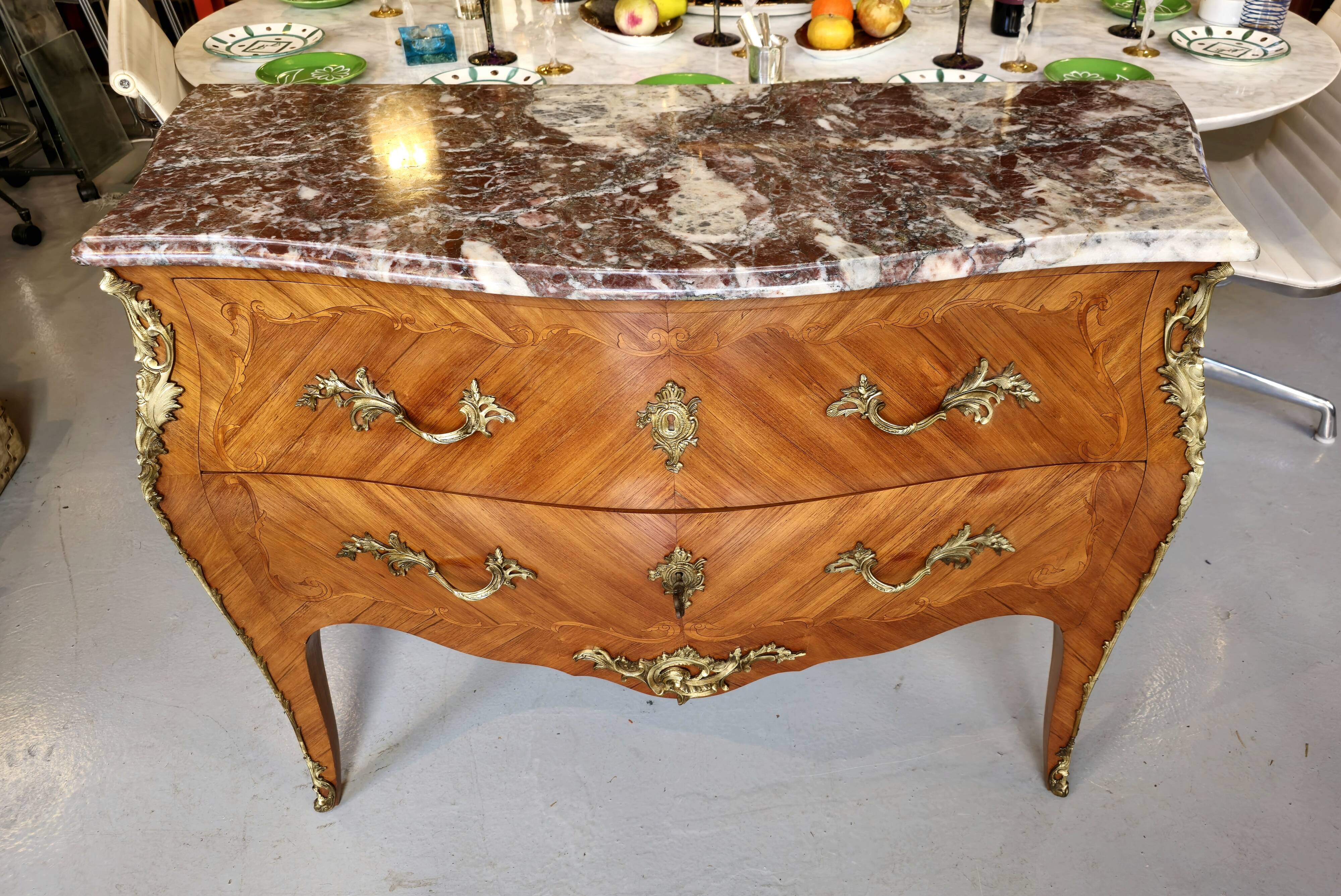 Commode Louis XV marqueterie et marbre