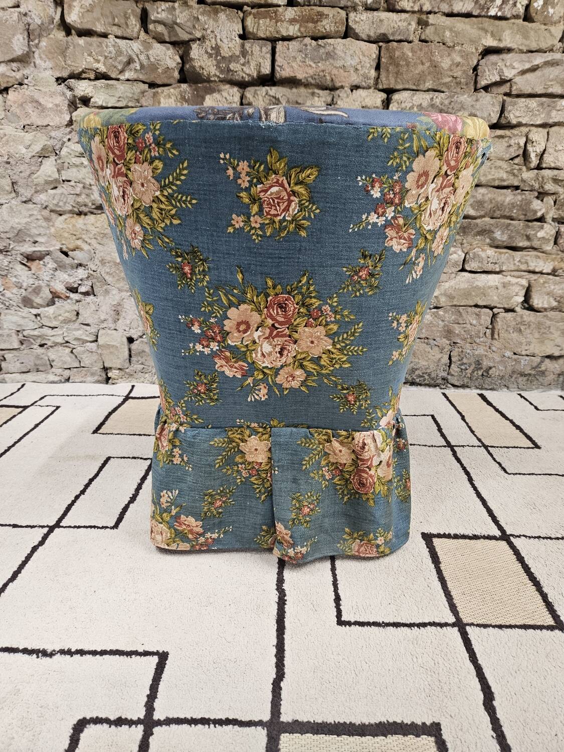 Fauteuil coktail en tissu fleuri, 1960