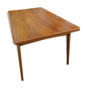 Table scandinave extensible
