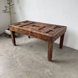 Table basse savoyarde art populaire