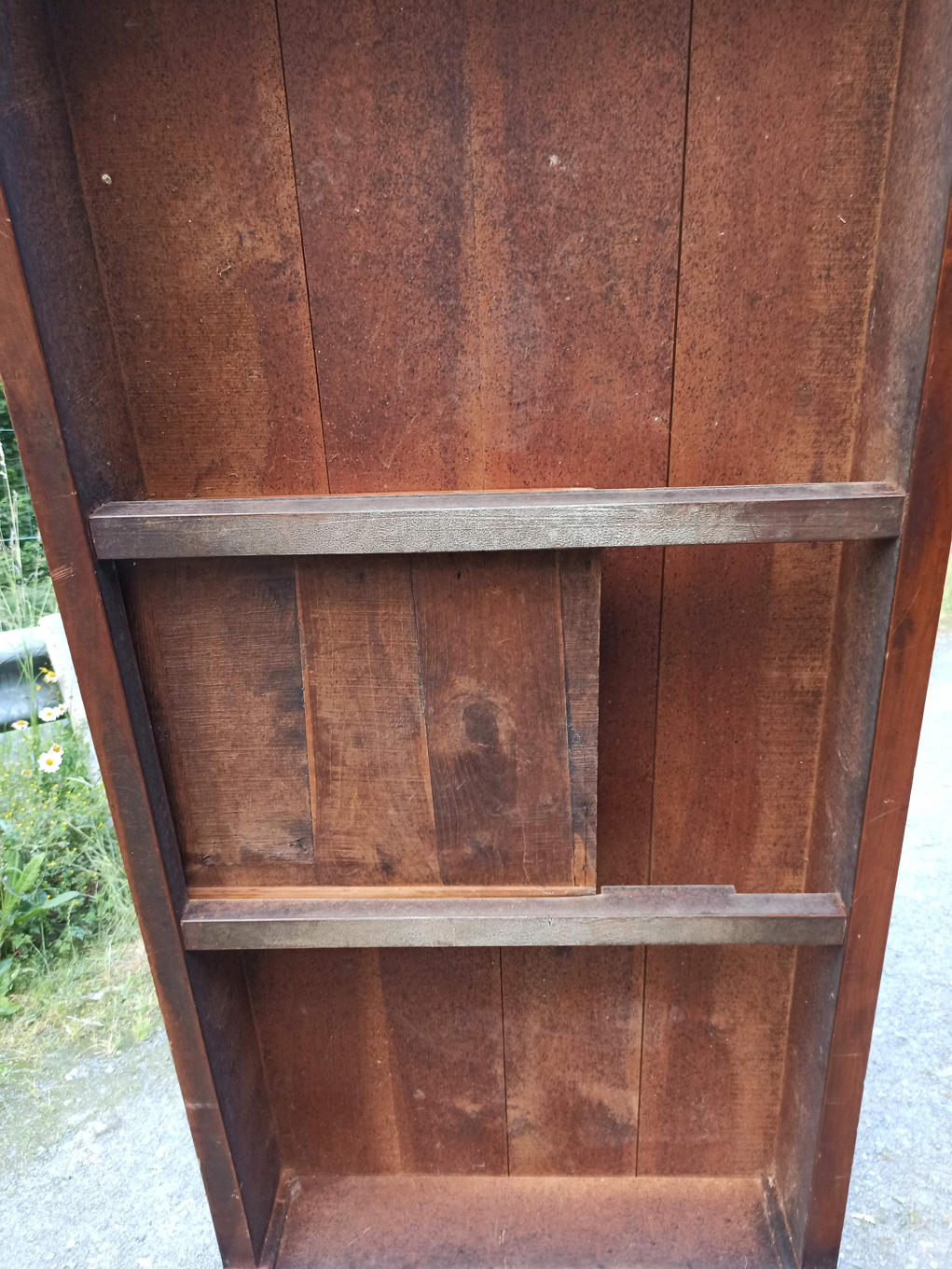 Limousin limousine farm table