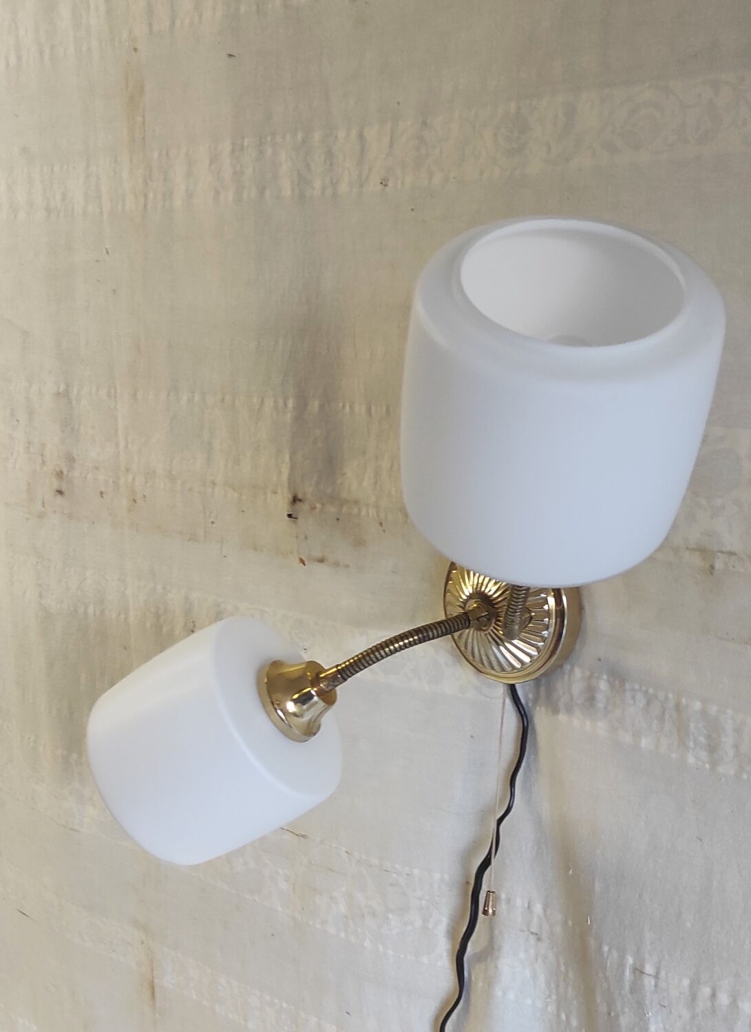 Double articulated wall light with opaline globe - 1950s/60s