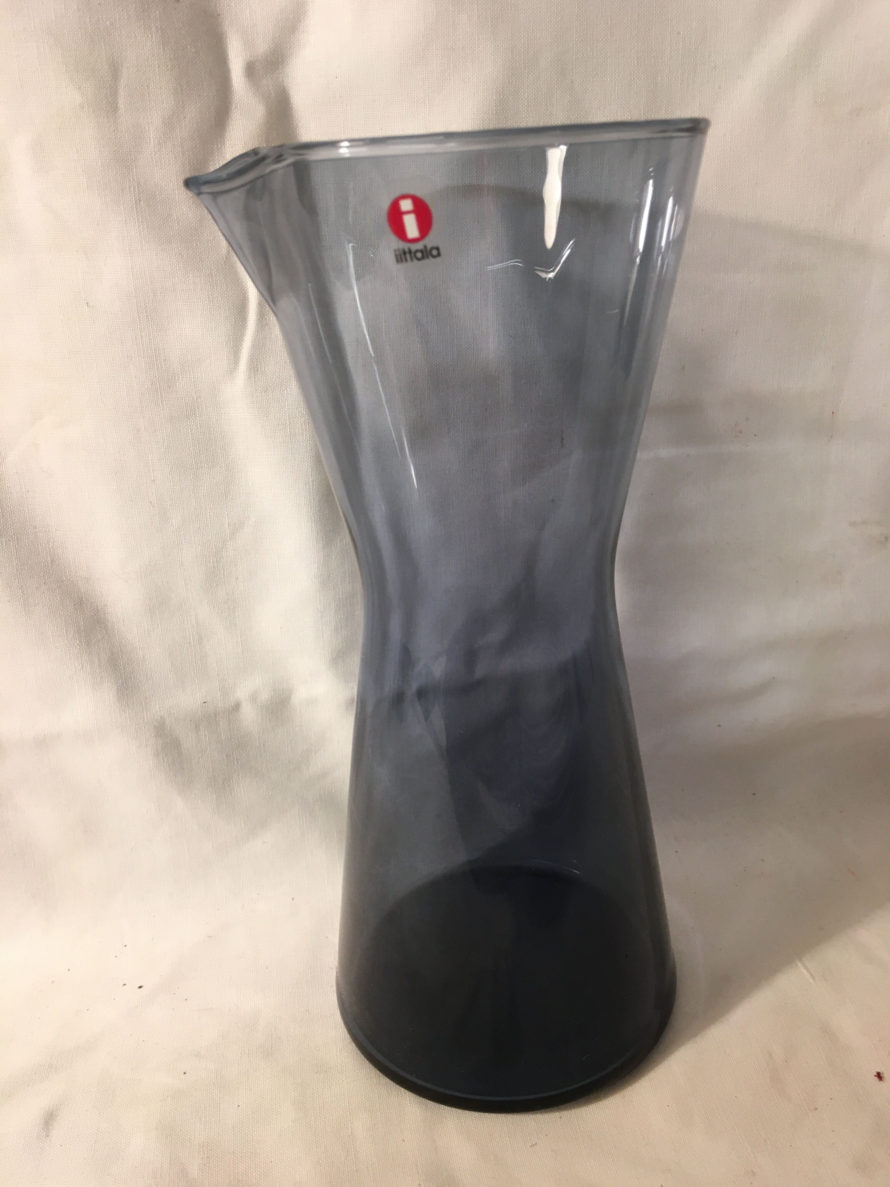 Vase ou cruche verre bleu fumée Italla