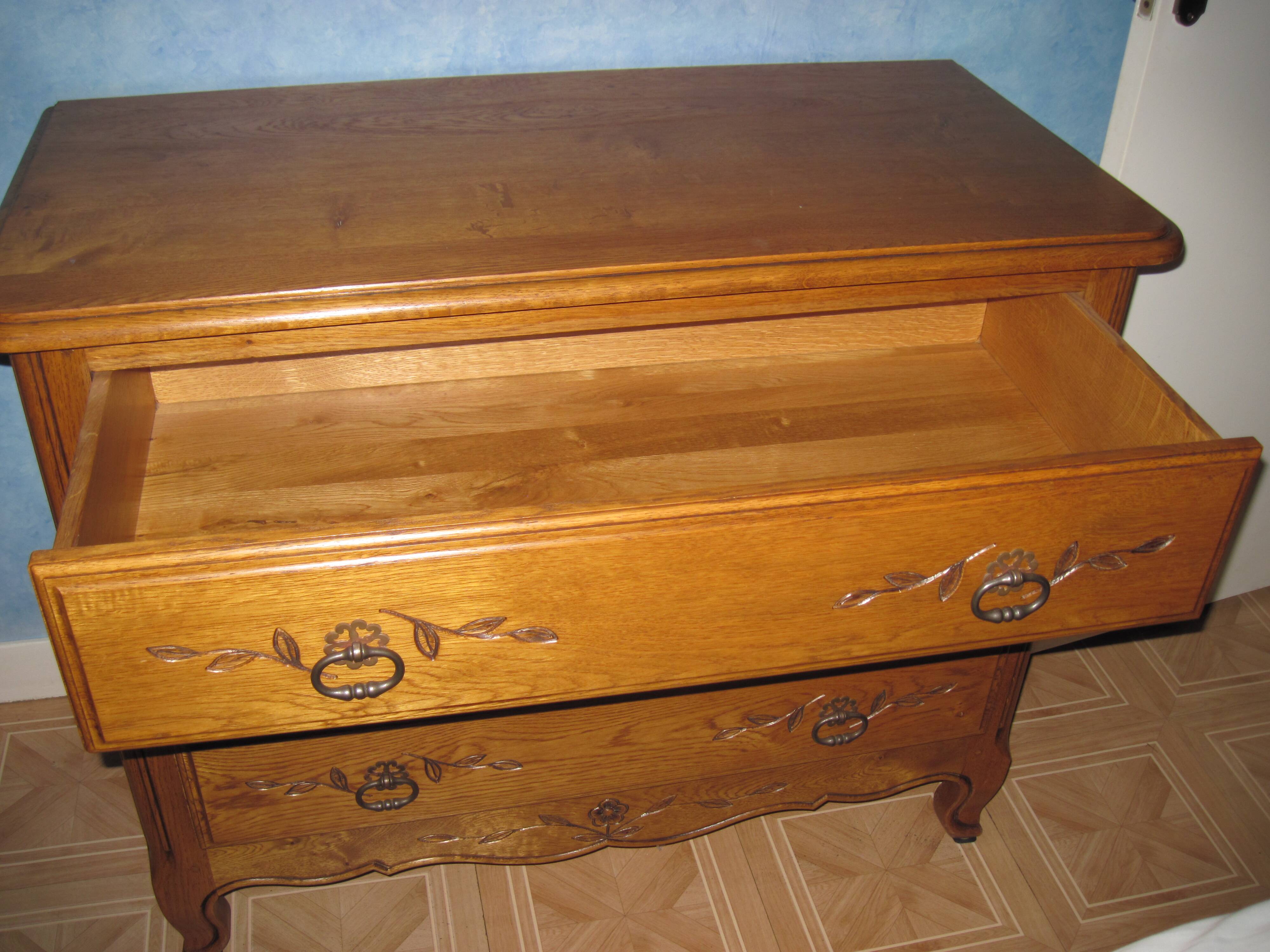 Norman chest of drawers, handcrafted by "les meubles du vieux colombier"