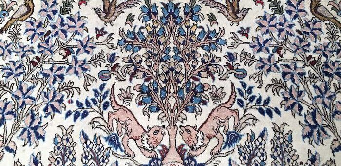 Ancient Persian carpet Ghoum Djafahi 1950 165x250cm