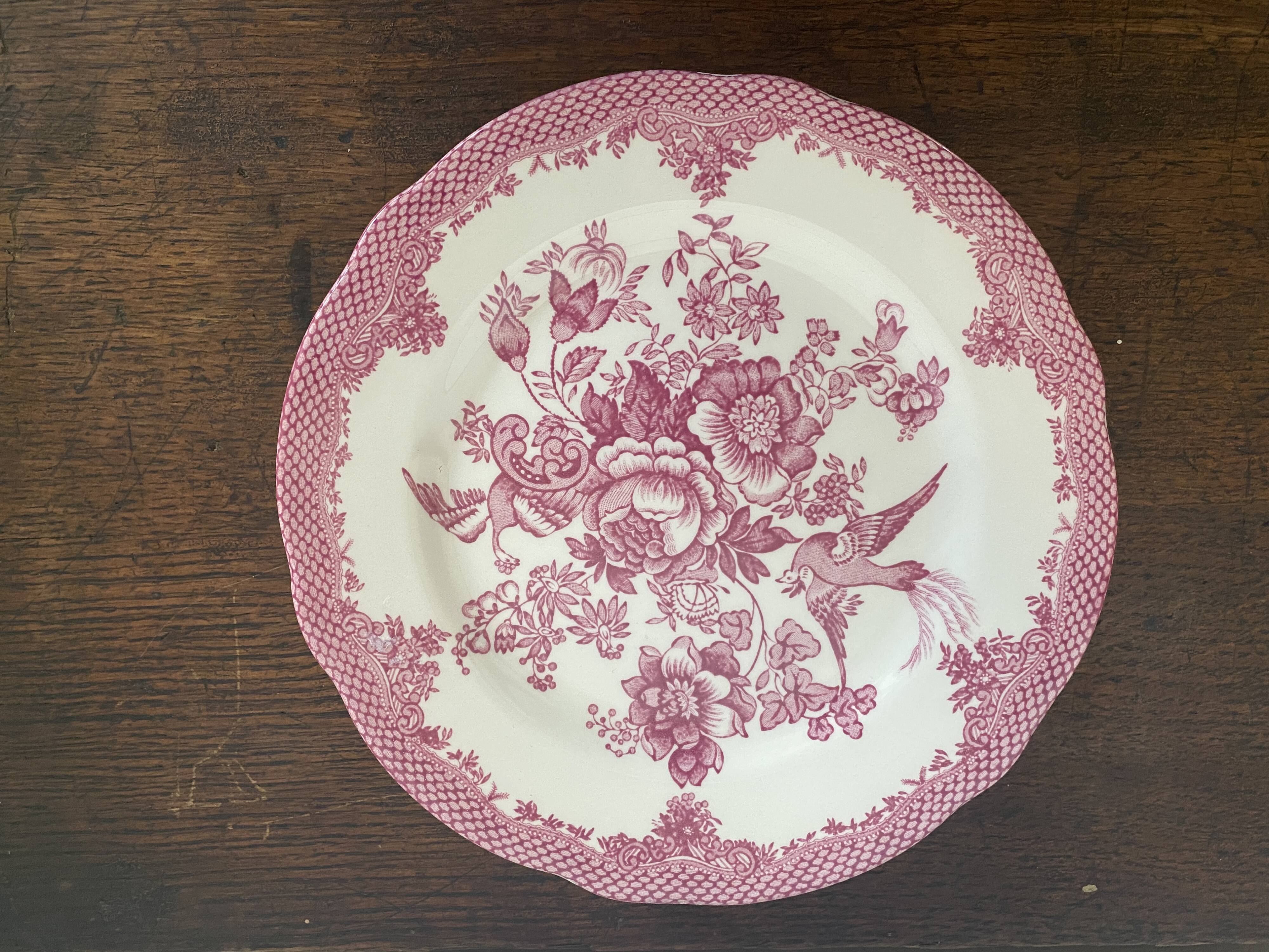 Set of 4 floral pattern dessert plates