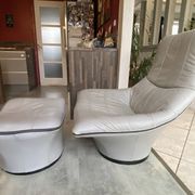 Swivel lounge chair ottoman footrest leather Mantis Gerard Van den Ber