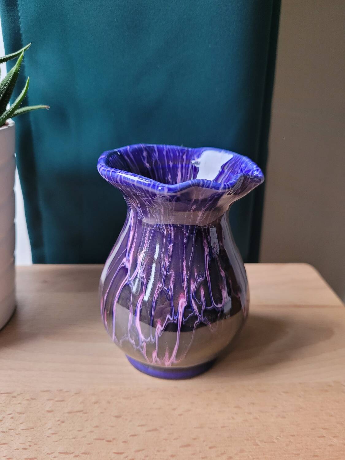 Enameled porcelain vase