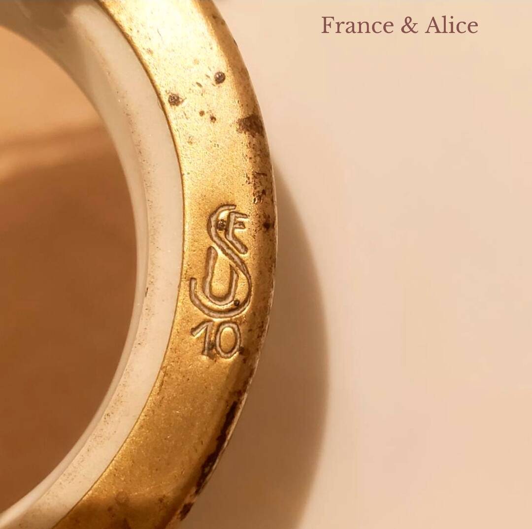 Vintage lampshade for pendant light in white opaline