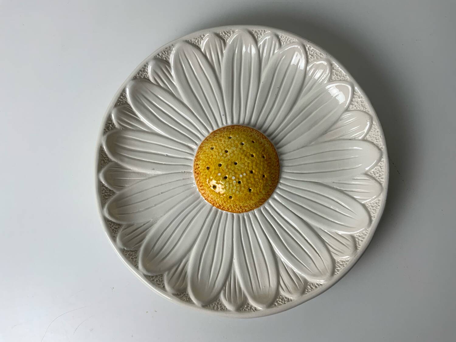 Assiette barbotine Italy