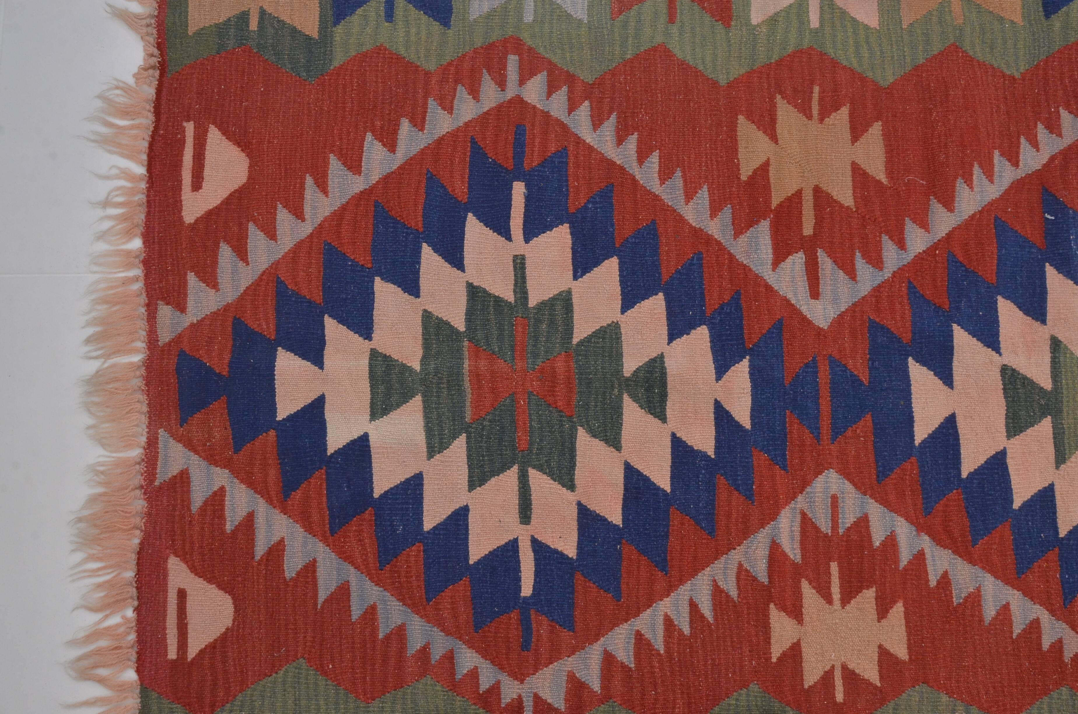 Small Vintage Multicolour Kilim Rug sku 1663