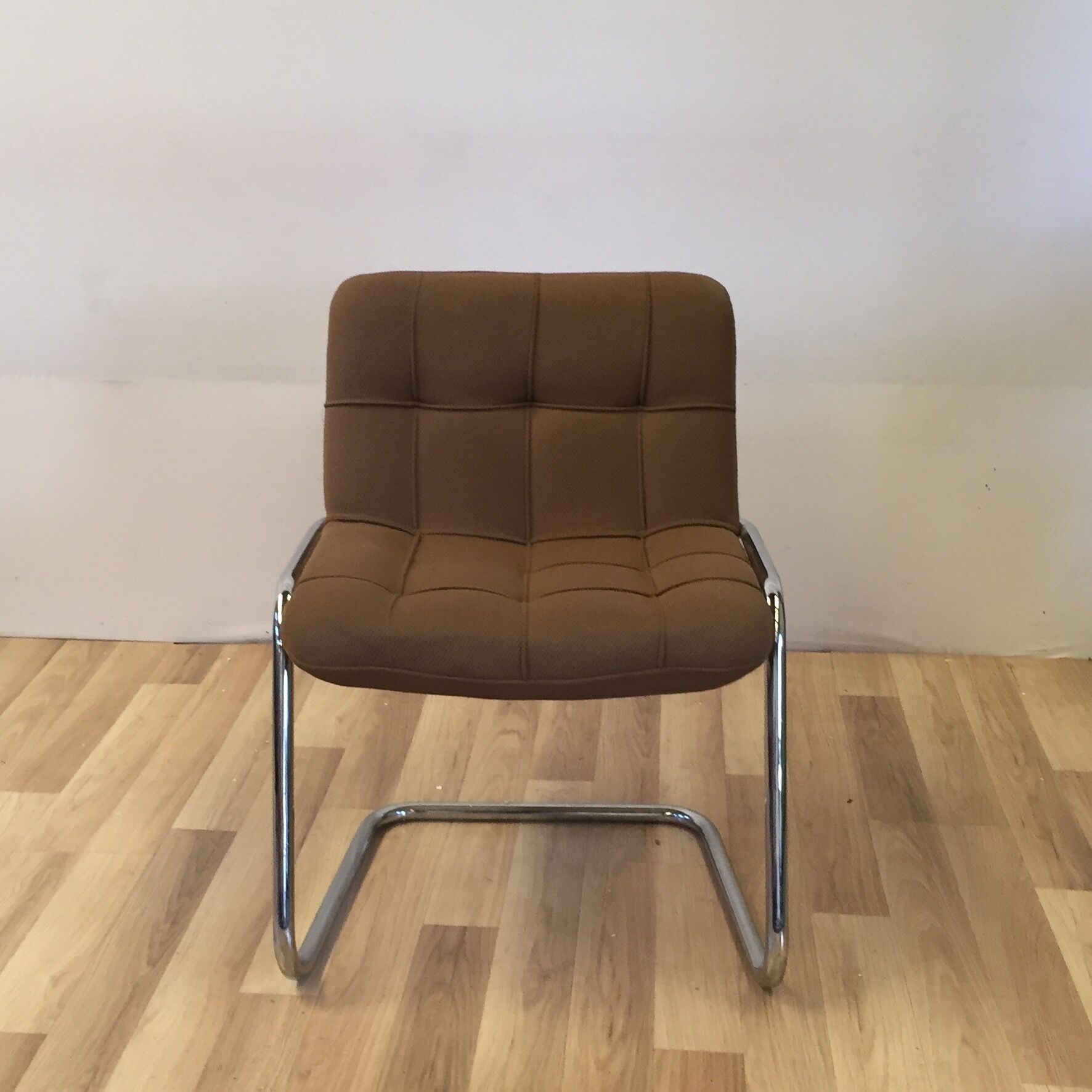 Storm office chair for Airborne