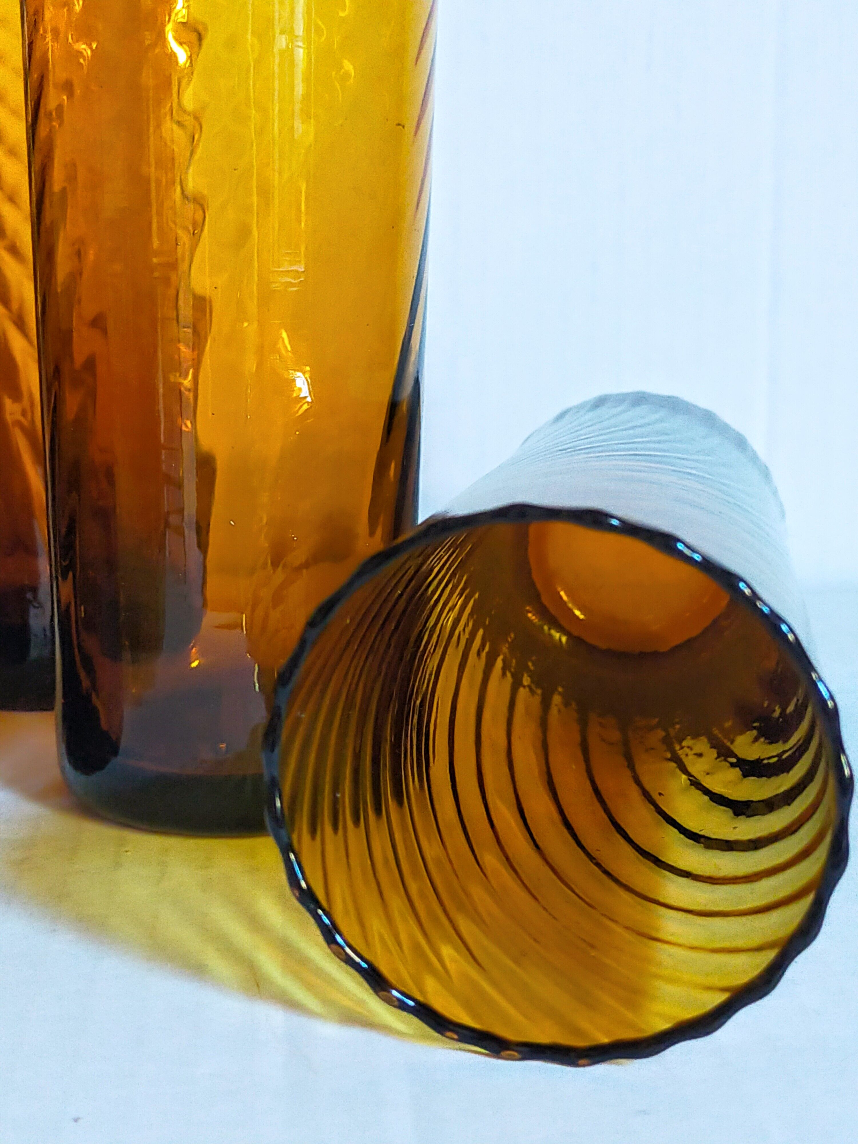 Lot de six verres en verre soufflé