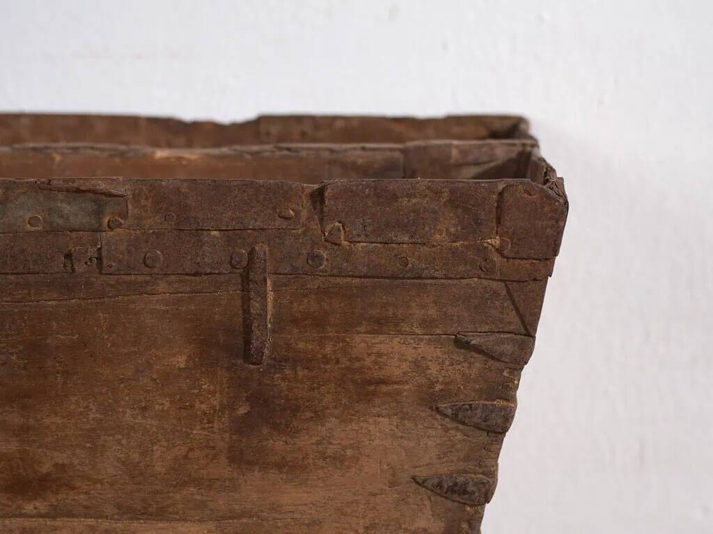 Ancient oriental basket (c.1900) #2