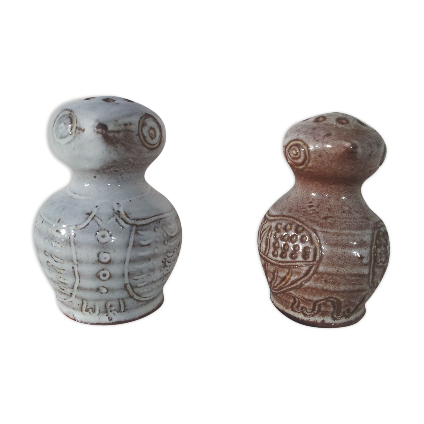 Owl pepper shakers