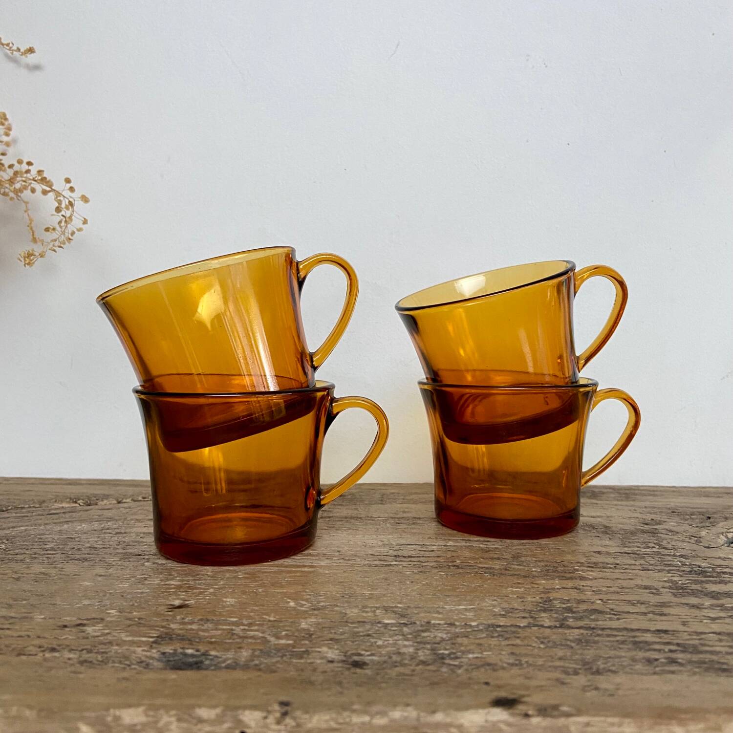 4 amber Duralex cups