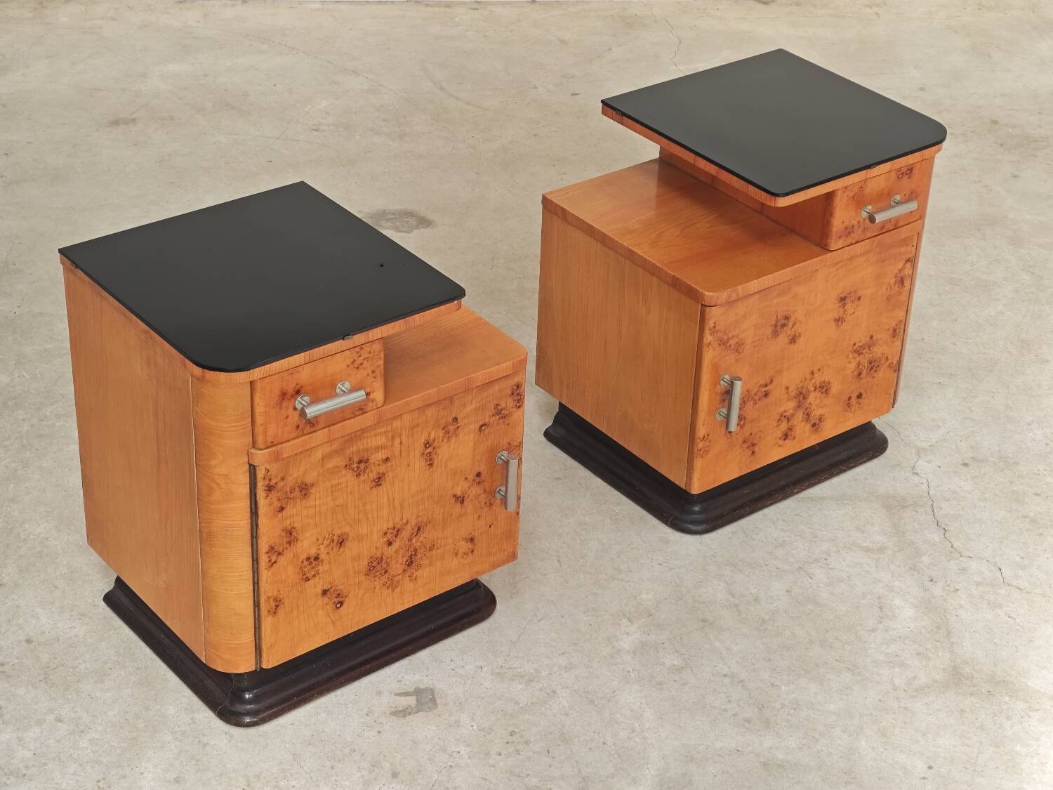 Jindrich Halabala dressing table and bedside tables for Up Zavody 1950