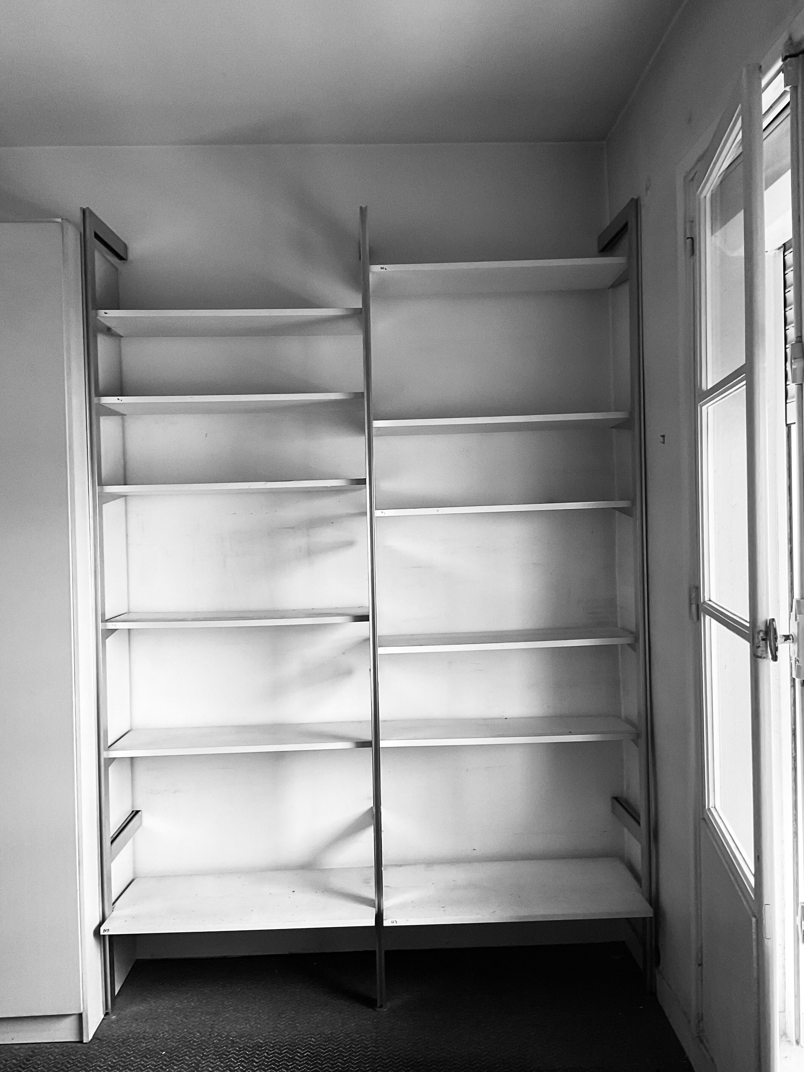 Georges Nelson Library