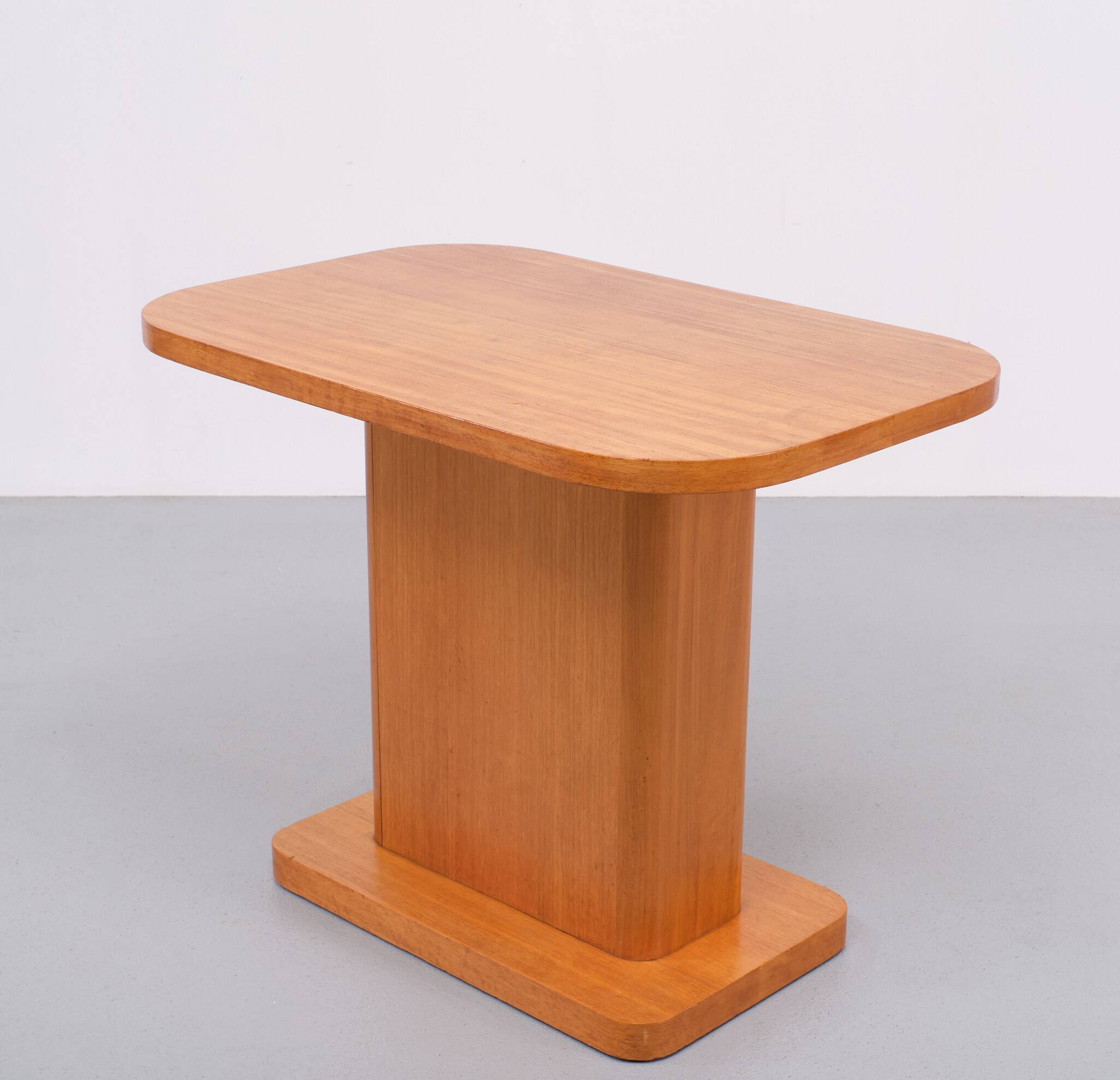 Art Deco Maple wood Coffee table 1920s Holland